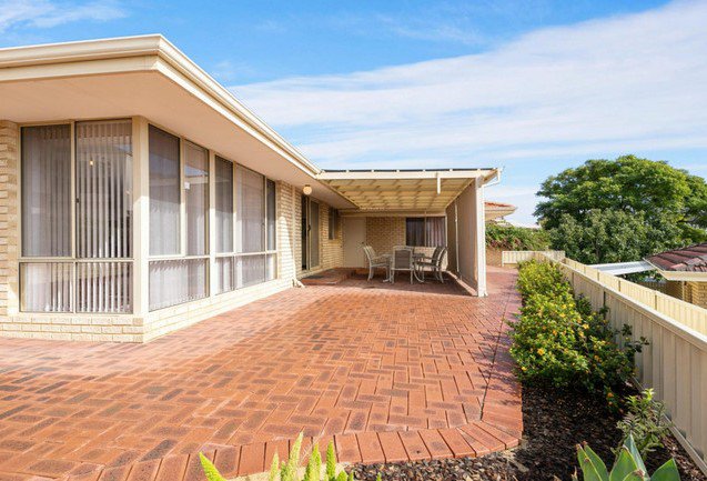 Photo - 17 Saw Road, Kardinya WA 6163 - Image 11