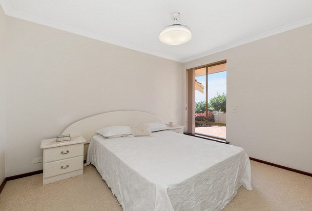 Photo - 17 Saw Road, Kardinya WA 6163 - Image 17