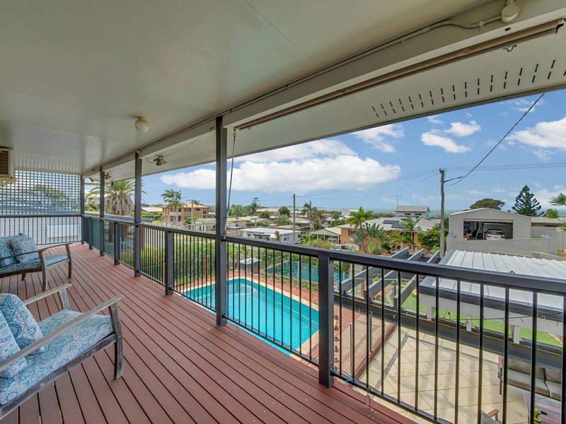 Photo - 17 Scallop Street, Tannum Sands QLD 4680 - Image 13