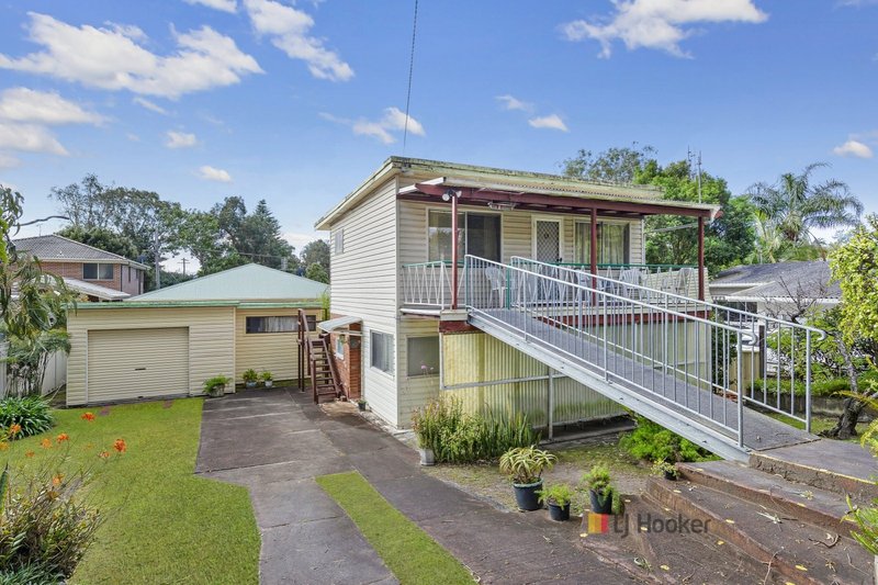 17 Scenic Drive, Budgewoi NSW 2262