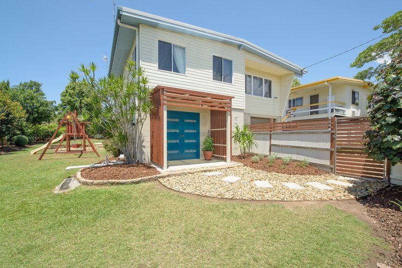 Photo - 17 Schafer Street, Clinton QLD 4680 - Image 3