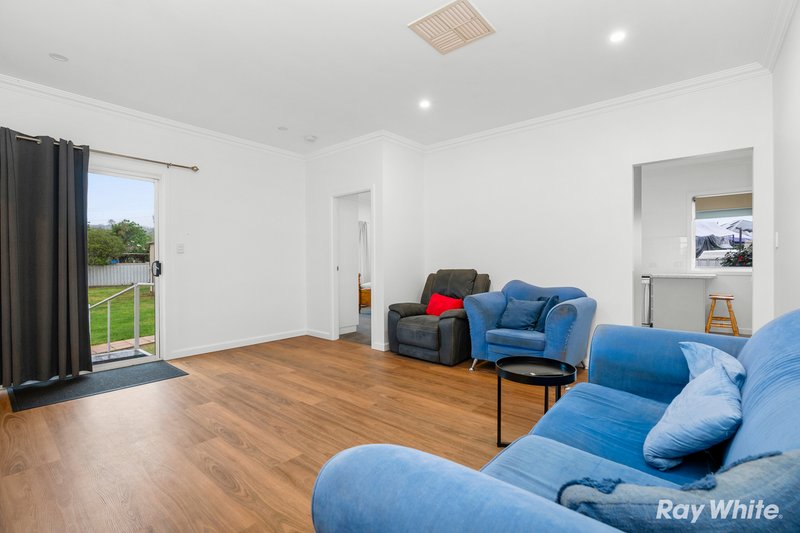 Photo - 17 Scherger Place, Mount Austin NSW 2650 - Image 6