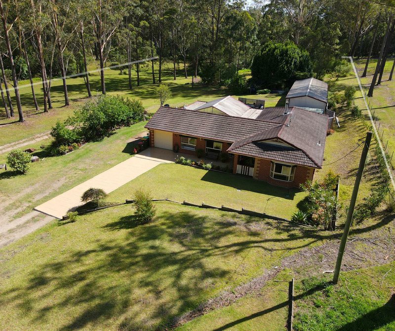 17 Scotts Road, Mitchells Island NSW 2430