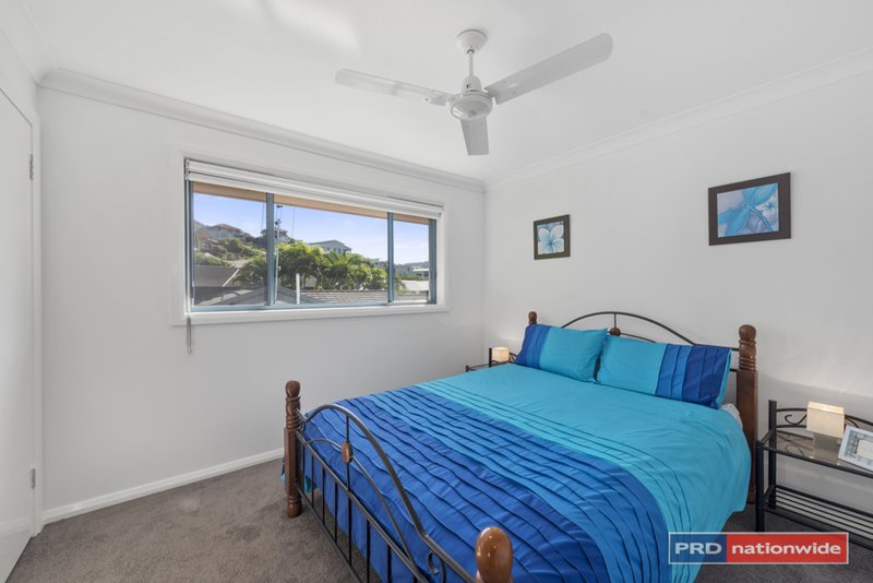 Photo - 17 Seaside Close, Korora NSW 2450 - Image 12