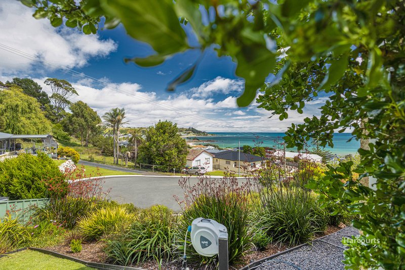 Photo - 17 Seaside Crescent, Penguin TAS 7316 - Image 30