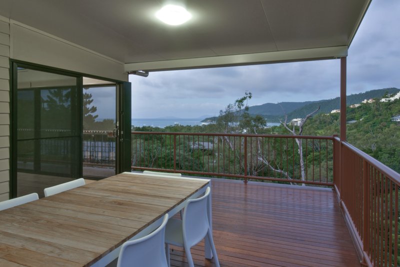 Photo - 17 Seaview Drive, Airlie Beach QLD 4802 - Image 8