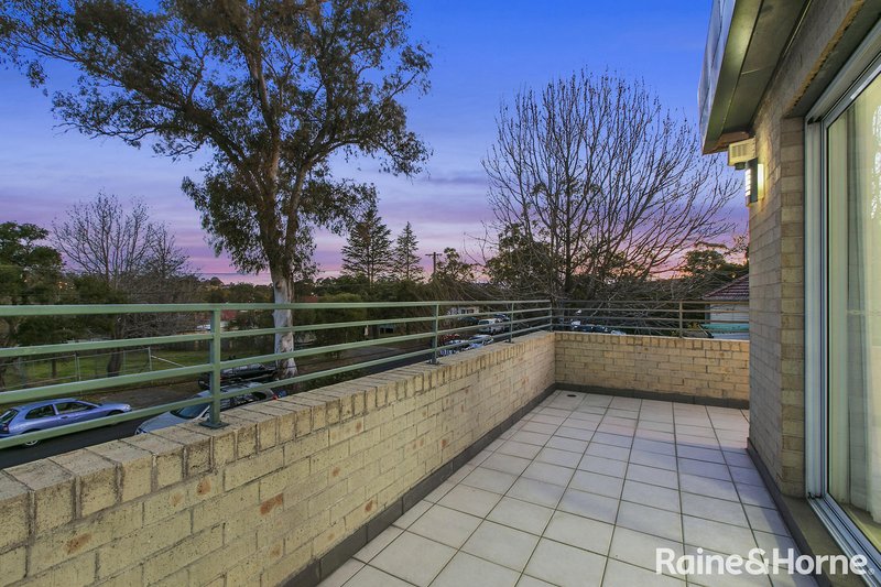 Photo - 17 Second Avenue, Seven Hills NSW 2147 - Image 8