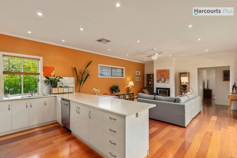 Photo - 17 Second Street, Hallett Cove SA 5158 - Image 7