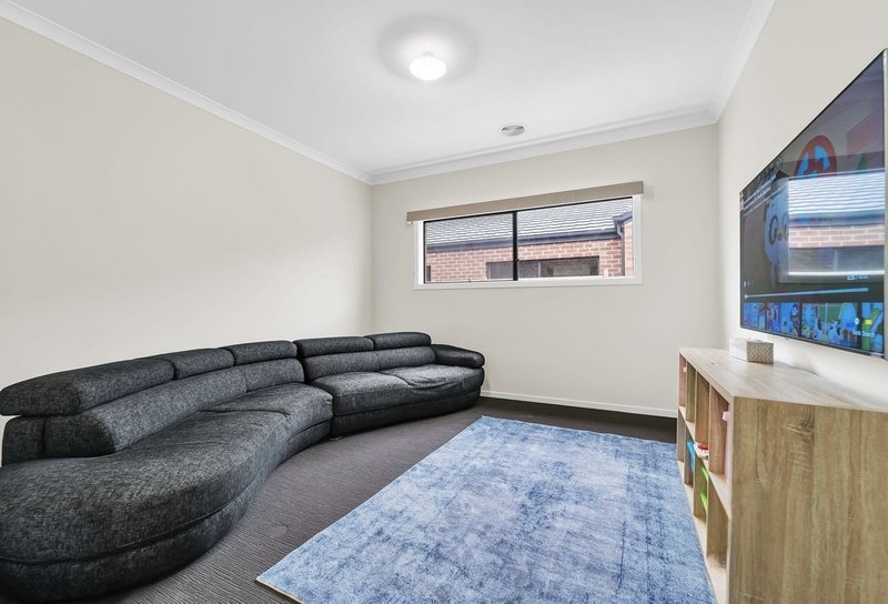 Photo - 17 Selbourne Street, Strathtulloh VIC 3338 - Image 5