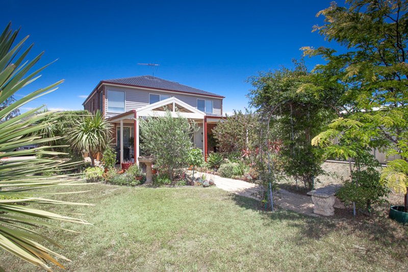 Photo - 17 Semillon Crt , Sunbury VIC 3429 - Image 19