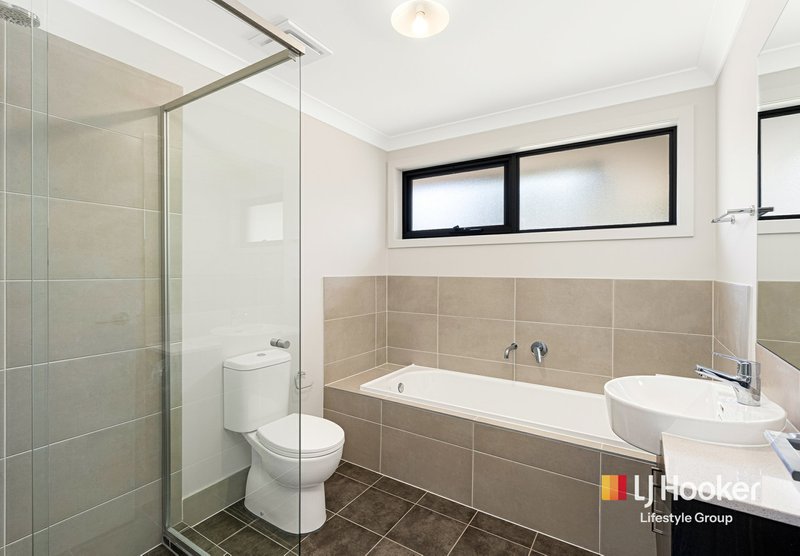 Photo - 17 Serovich Street, Austral NSW 2179 - Image 4