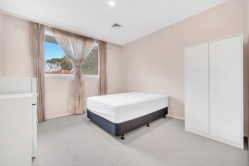 Photo - 17 Service Road, Blackburn VIC 3130 - Image 7