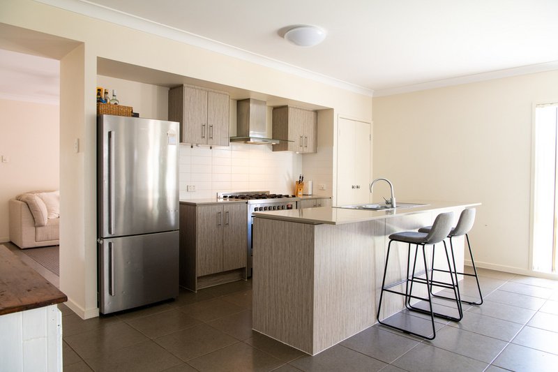 Photo - 17 Severn Street, Coomera QLD 4209 - Image 5