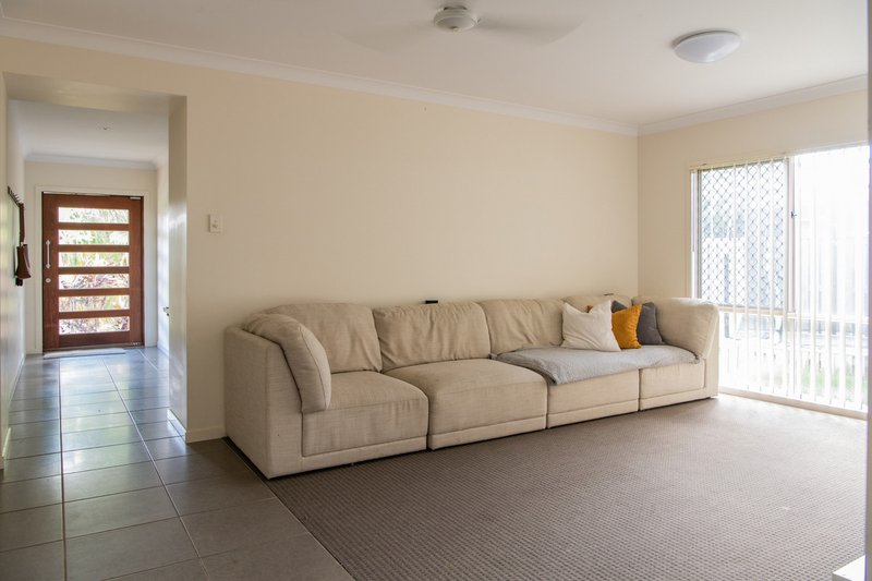 Photo - 17 Severn Street, Coomera QLD 4209 - Image 9