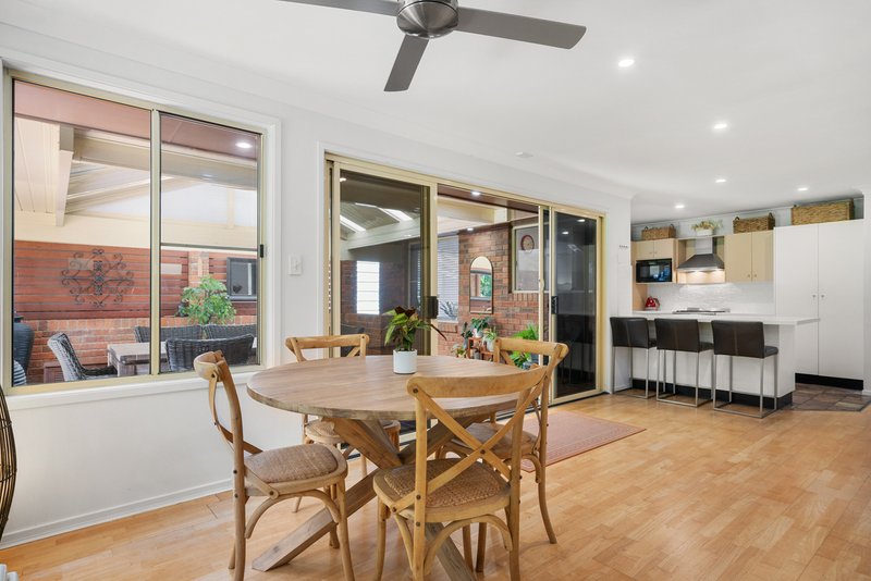 Photo - 17 Shannon Parade, Berkeley Vale NSW 2261 - Image 6
