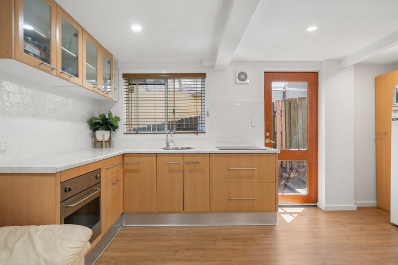 Photo - 17 Shannon Parade, Berkeley Vale NSW 2261 - Image 13