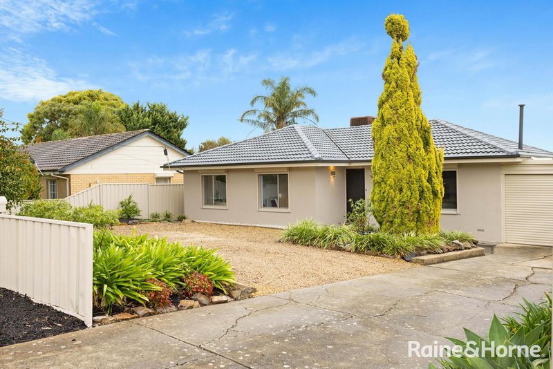 17 Sharon Street, Morphett Vale SA 5162