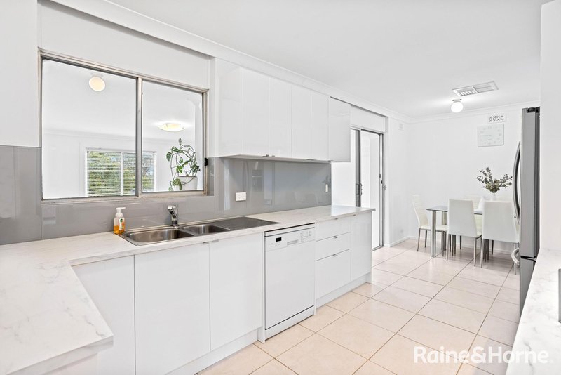 Photo - 17 Sharon Street, Morphett Vale SA 5162 - Image 6