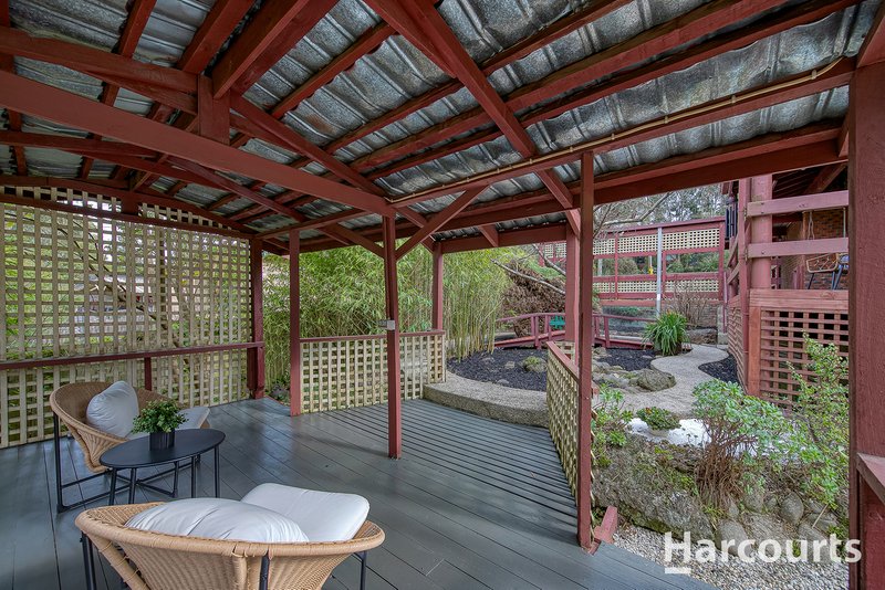 Photo - 17 Sharrow Road, Mitcham VIC 3132 - Image 2