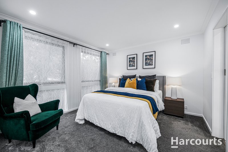 Photo - 17 Sharrow Road, Mitcham VIC 3132 - Image 8