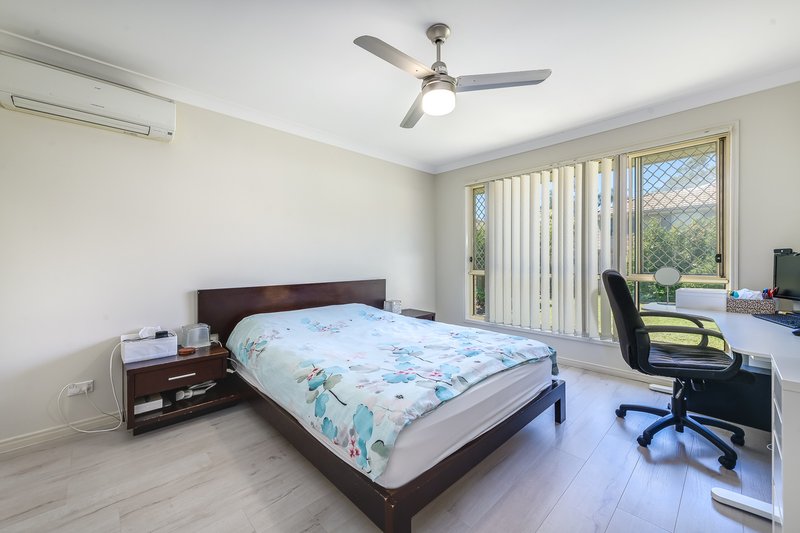 Photo - 17 Shawnee Crescent, Pimpama QLD 4209 - Image 7