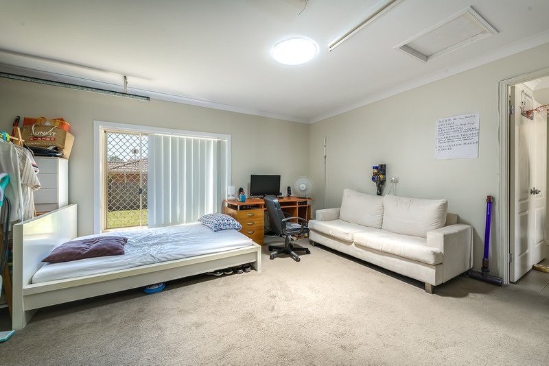 Photo - 17 Shawnee Crescent, Pimpama QLD 4209 - Image 13