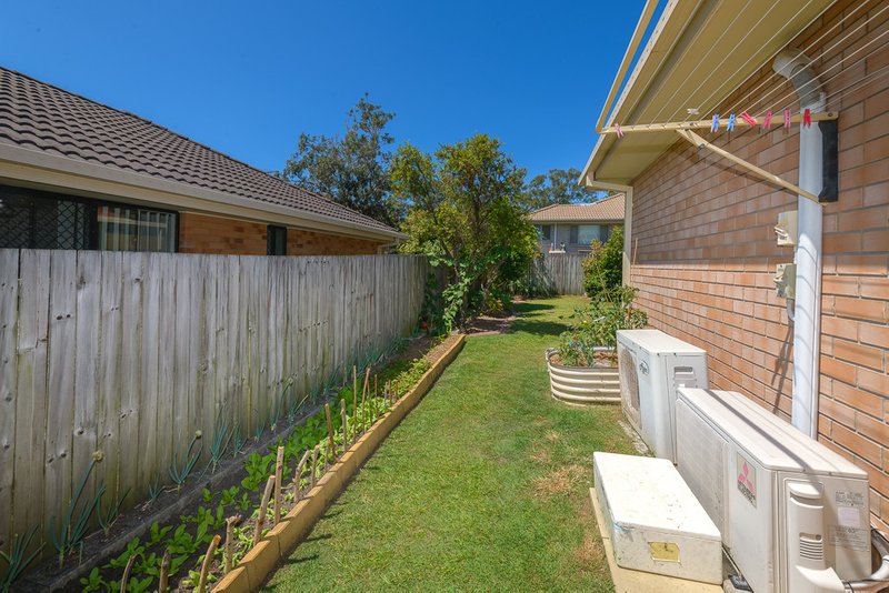 Photo - 17 Shawnee Crescent, Pimpama QLD 4209 - Image 16