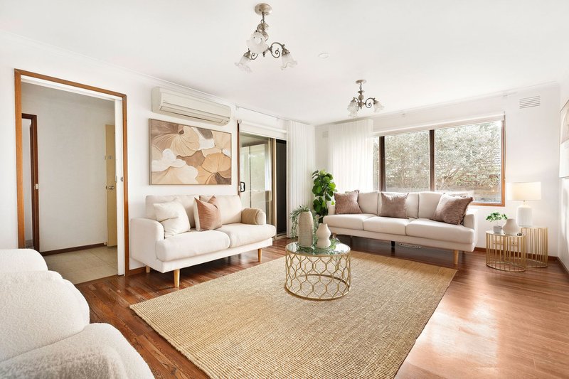 Photo - 17 Shaxton Circle, Frankston VIC 3199 - Image 6