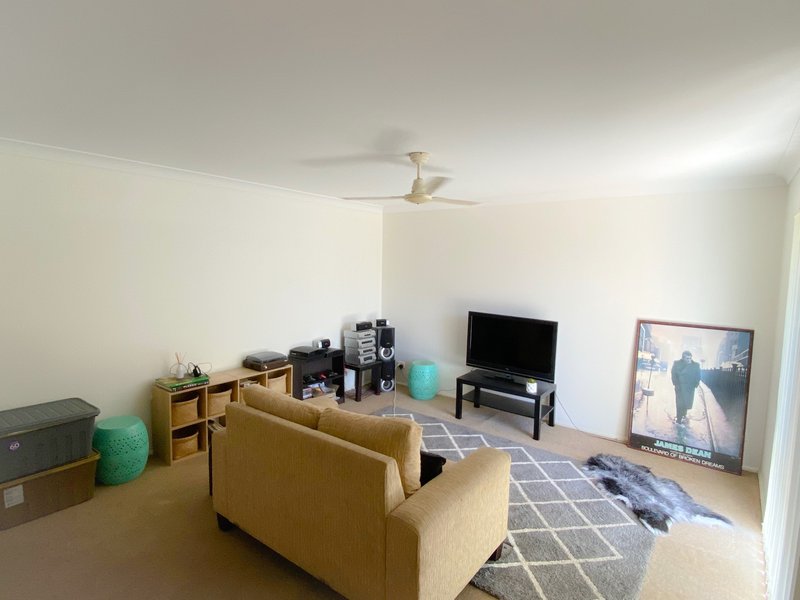 Photo - 17 Sheffield Circuit, Pacific Pines QLD 4211 - Image 15