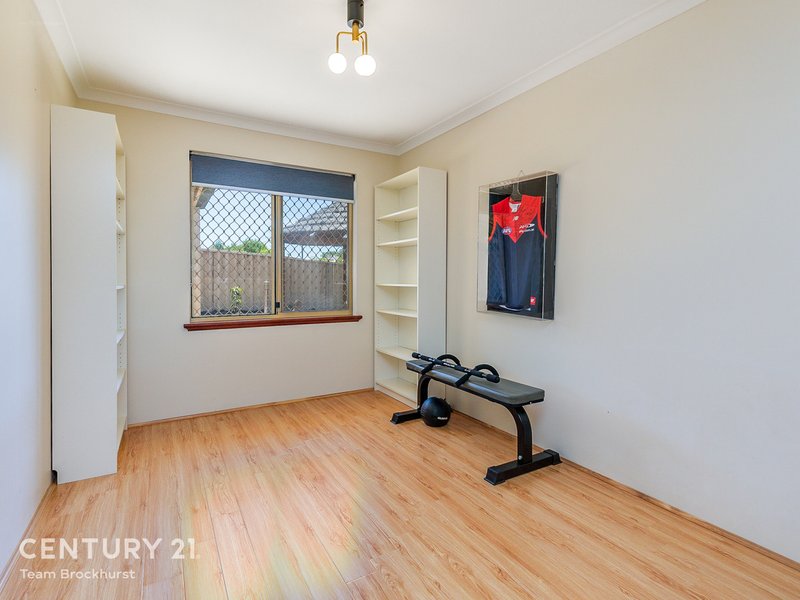 Photo - 17 Shipbourne Way, Huntingdale WA 6110 - Image 11