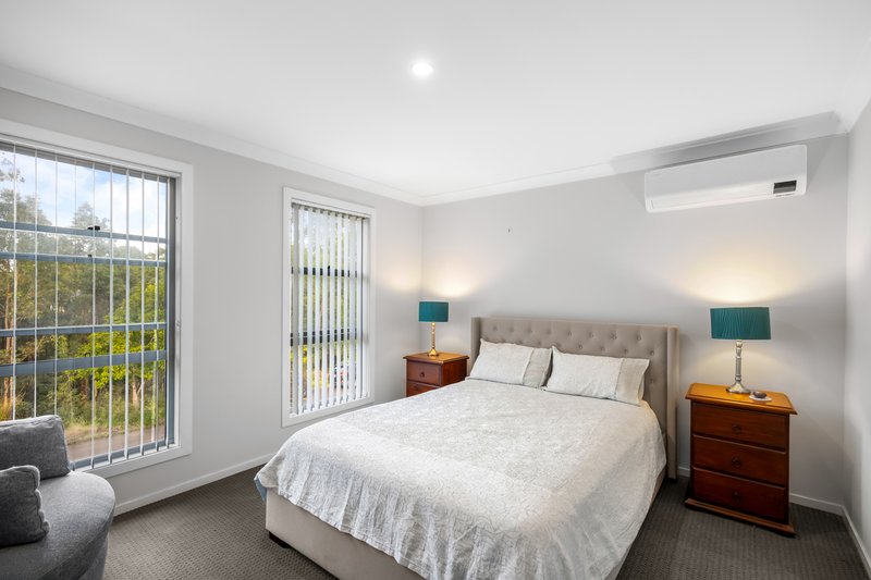 Photo - 17 Shirara Close, Cameron Park NSW 2285 - Image 6