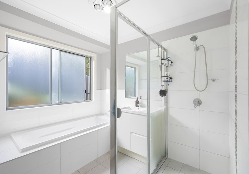 Photo - 17 Shirara Close, Cameron Park NSW 2285 - Image 10