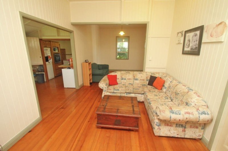 Photo - 17 Short Street, South Gladstone QLD 4680 - Image 7