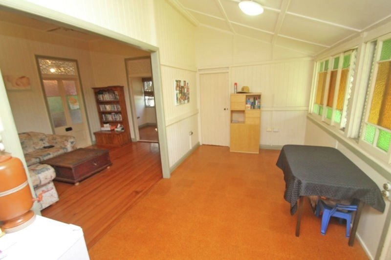 Photo - 17 Short Street, South Gladstone QLD 4680 - Image 10