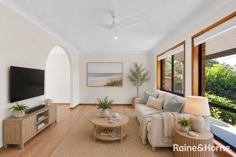 Photo - 17 Simmons Drive, Ulladulla NSW 2539 - Image 2