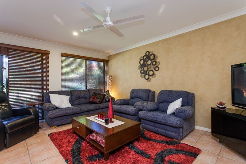 Photo - 17 Simpson Way, Forest Lake QLD 4078 - Image 7