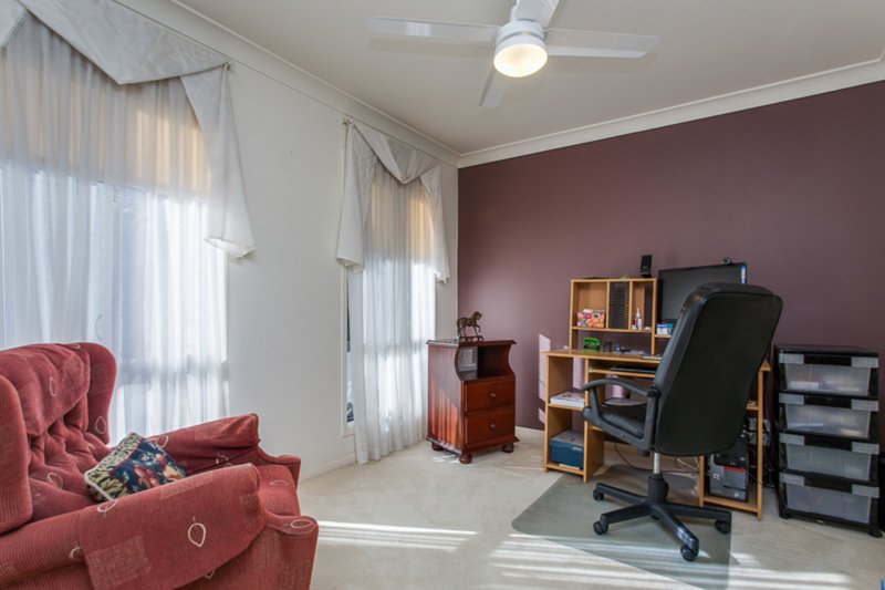 Photo - 17 Simpson Way, Forest Lake QLD 4078 - Image 10