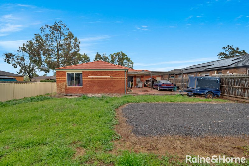 Photo - 17 Sirius Way, Kurunjang VIC 3337 - Image 13