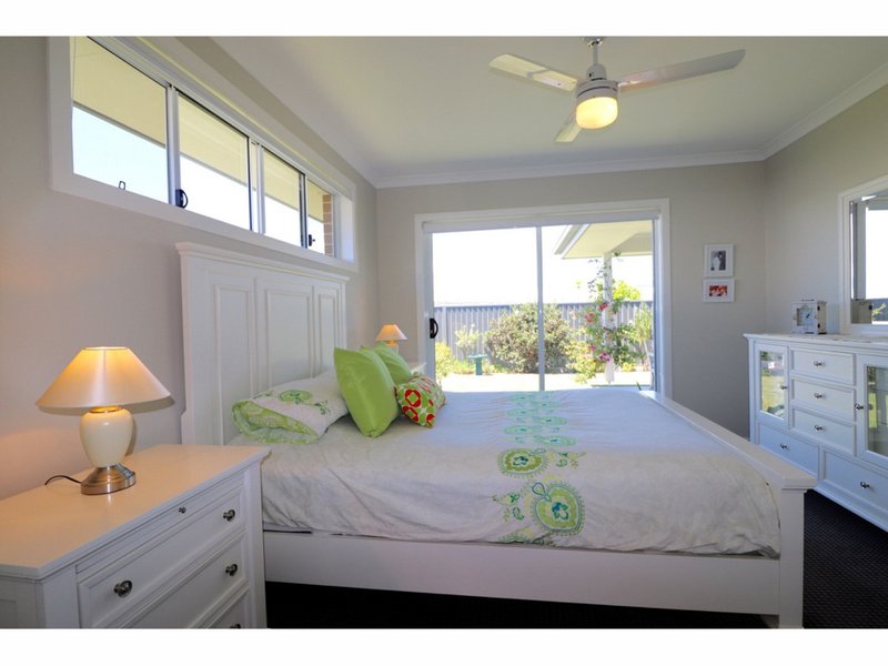 Photo - 17 Skiff Street, Vincentia NSW 2540 - Image 6