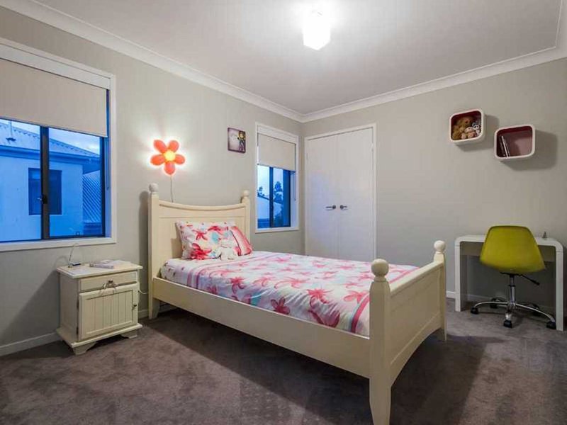 Photo - 17 Skyburnett Street, Reedy Creek QLD 4227 - Image 16