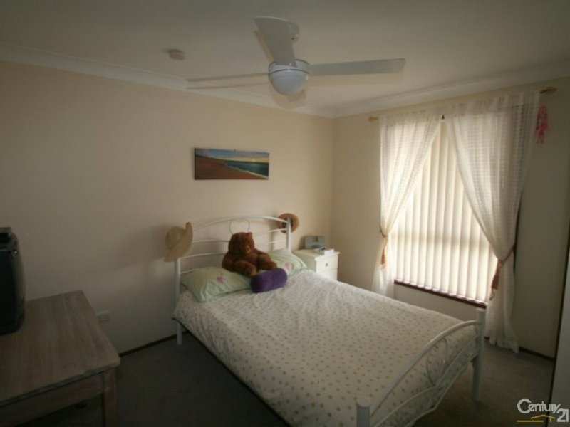 Photo - 17 Southampton Avenue, Buttaba NSW 2283 - Image 7