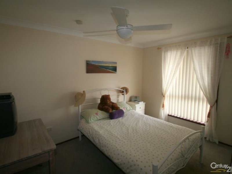 Photo - 17 Southampton Avenue, Buttaba NSW 2283 - Image 9