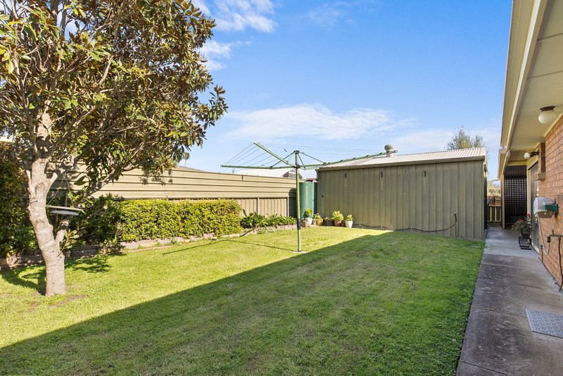 Photo - 17 St Albans Road, Woodcroft SA 5162 - Image 10