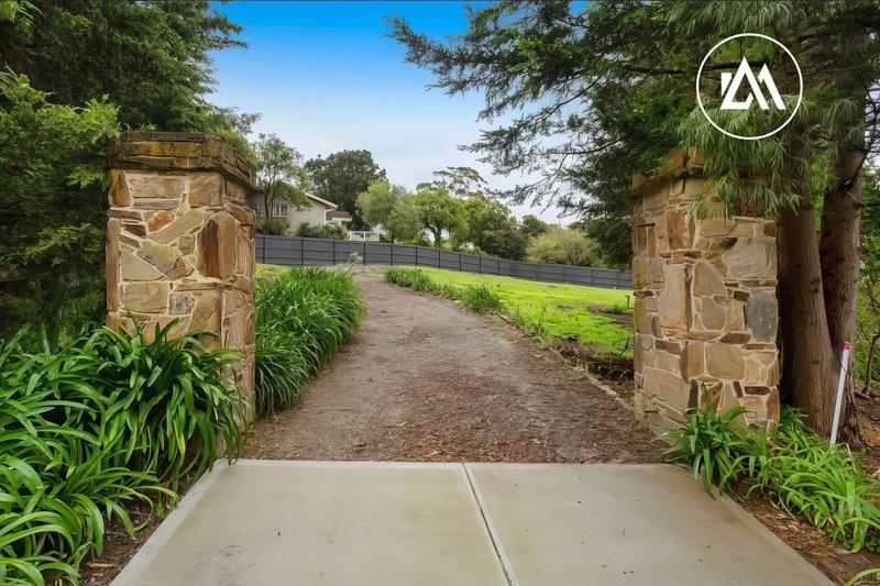 Photo - 17 St Johns Lane, Mount Eliza VIC 3930 - Image 2