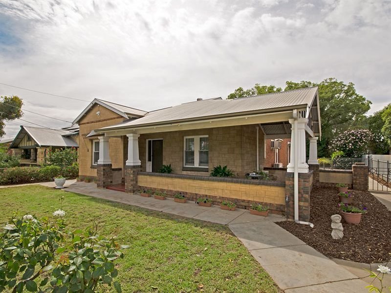 17 St Lawrence Avenue, Croydon SA 5008