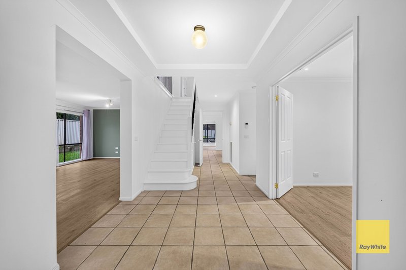 Photo - 17 St Nicholas Court, Tarneit VIC 3029 - Image 3