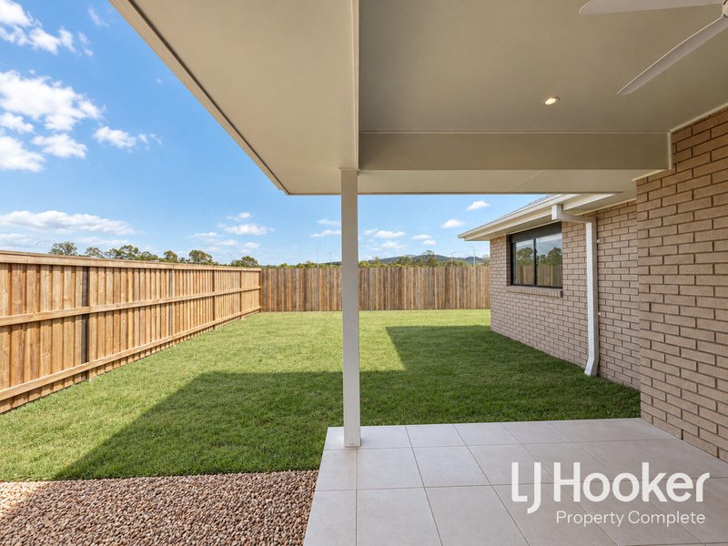 Photo - 17 Standley Circuit, Yarrabilba QLD 4207 - Image 3
