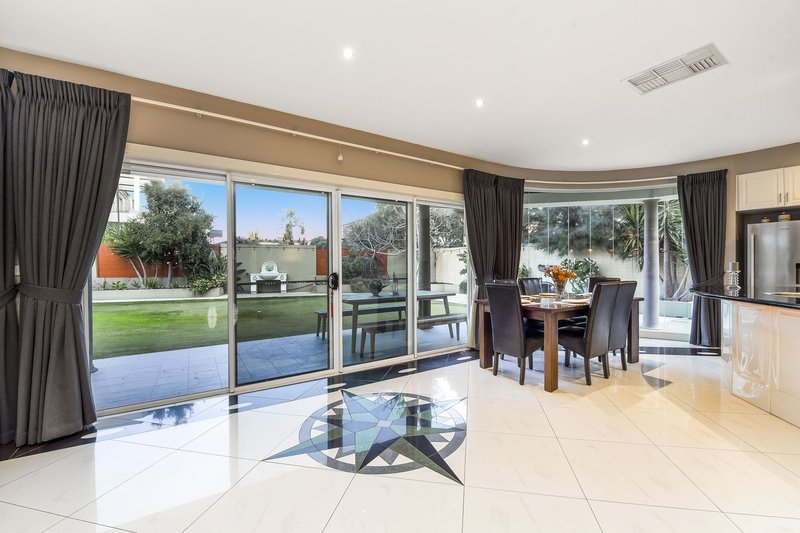 Photo - 17 Stanford Avenue, Keysborough VIC 3173 - Image 10