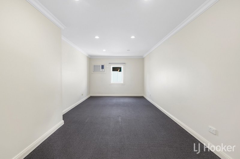 Photo - 17 Stapleton Street, Davoren Park SA 5113 - Image 10