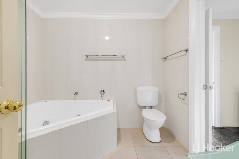 Photo - 17 Stapleton Street, Davoren Park SA 5113 - Image 14